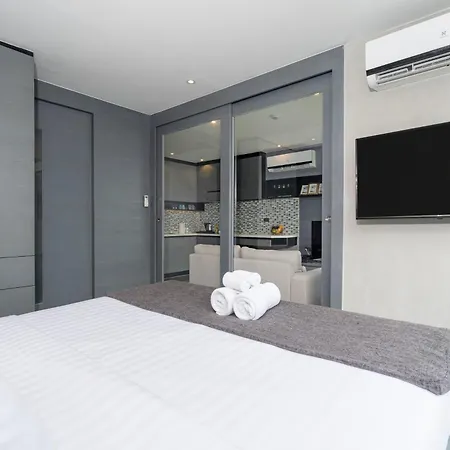 Relax & Recharge In Modern Comfort At The Hill View Tropics Kamala Suite Ctg L607 Exterior photo